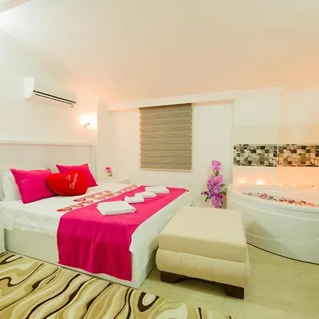 빌라 Secluded With Private Pool For Families 카스