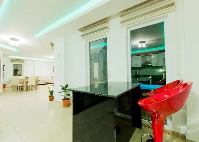 Secluded With Private Pool For Families * 카스