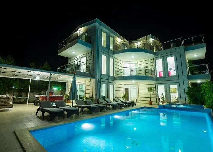 빌라 Secluded With Private Pool For Families 카스