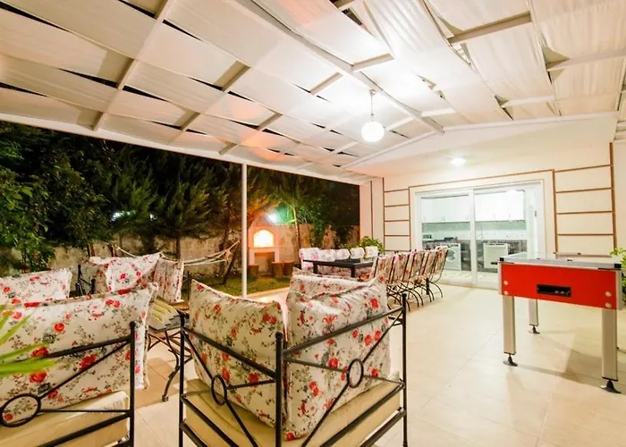 Secluded With Private Pool For Families * 카스