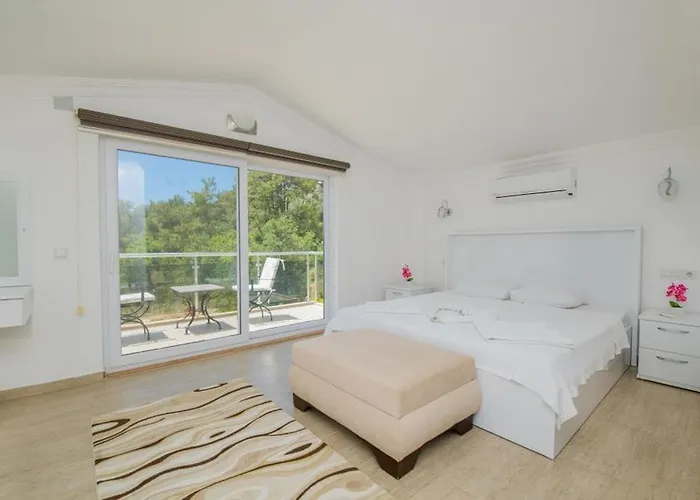 빌라 Secluded With Private Pool For Families 카스