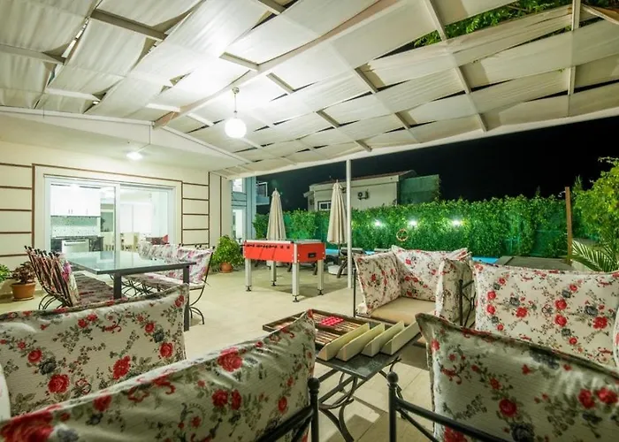 Secluded With Private Pool For Families * 카스