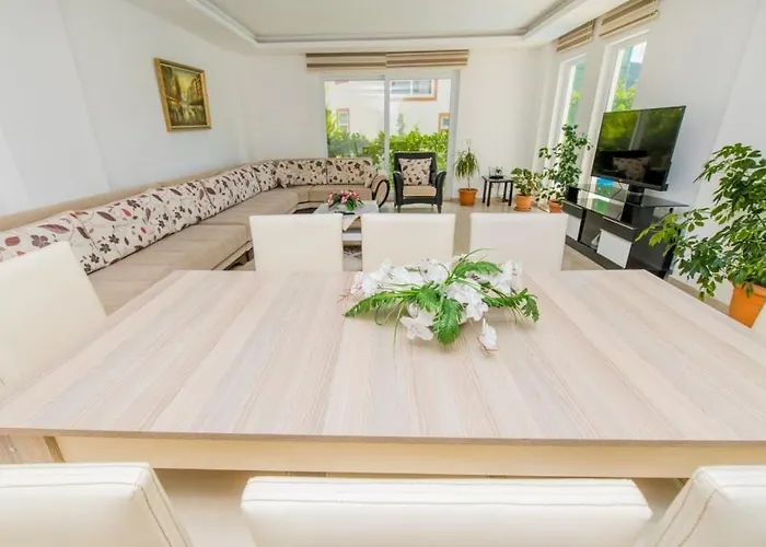 Secluded With Private Pool For Families * 카스