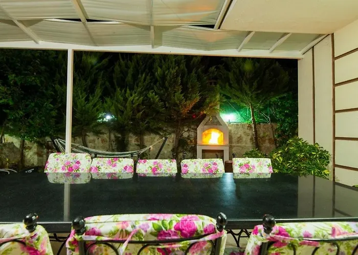 Secluded With Private Pool For Families *