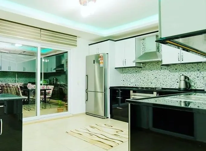 Secluded With Private Pool For Families 빌라 *