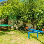 Secluded With Private Pool For Families