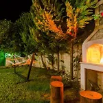 Villa Secluded With Private Pool For Families