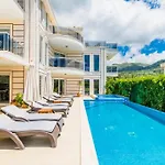 Villa Secluded With Private Pool For Families