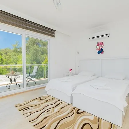 Secluded With Private Pool For Families Vila *