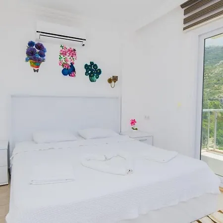 Vila Secluded With Private Pool For Families