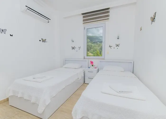 Secluded With Private Pool For Families *