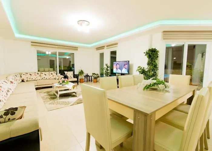 别墅 Secluded With Private Pool For Families 卡斯